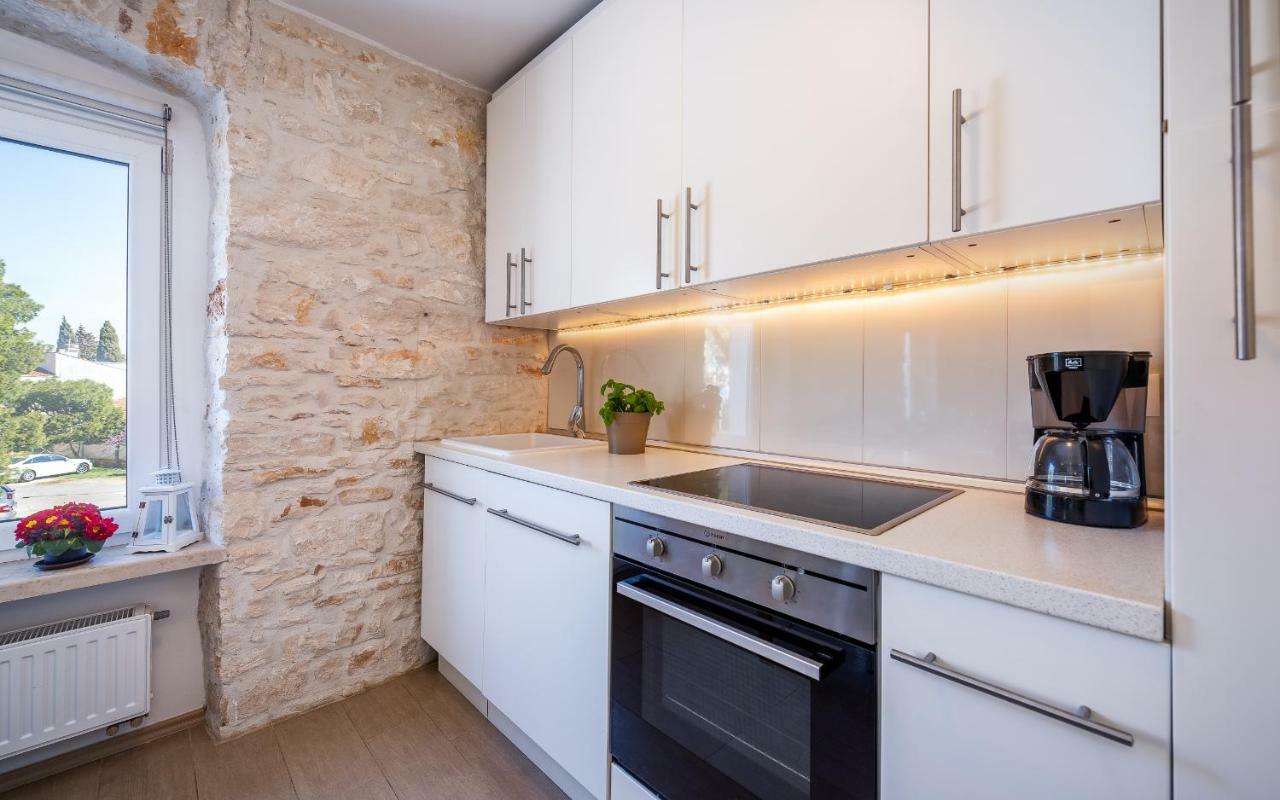 Apartment Lungomare พูลา ภายนอก รูปภาพ